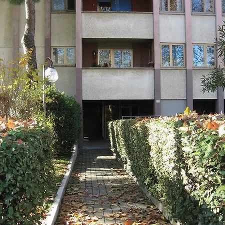 Serena Homestay *